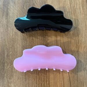 BUNDLE OF 2 - NWOT Chunks Solid Nimbus Hair Claw, Black and Lilac